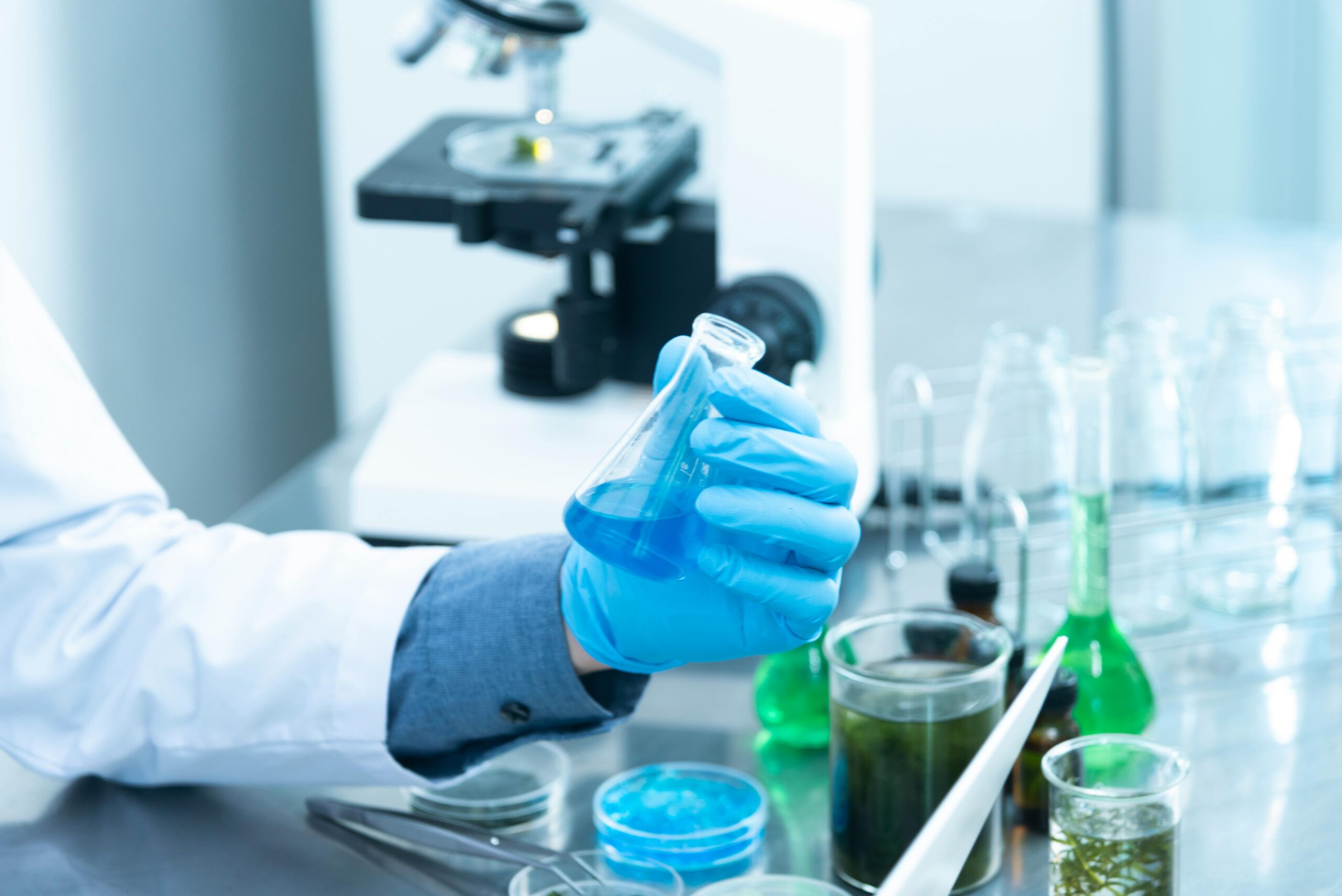 scientist laboratory research anti-aging longevity drug rapamycin mTOR